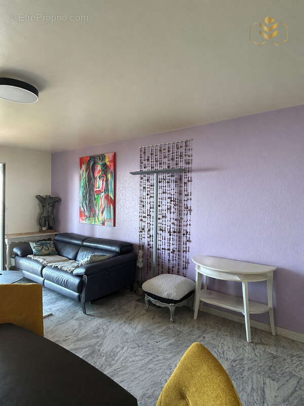 Appartement 3 pièces - pleine vue mer - terrasse et parking - photo 11