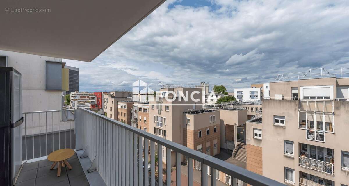 Appartement à GENNEVILLIERS