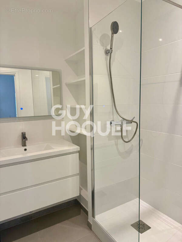 Appartement à PARIS-12E