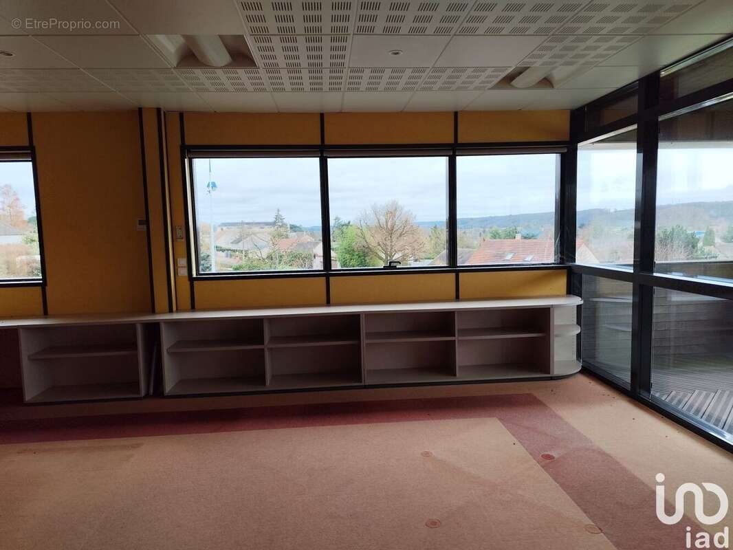 Photo 5 - Commerce à DESCARTES