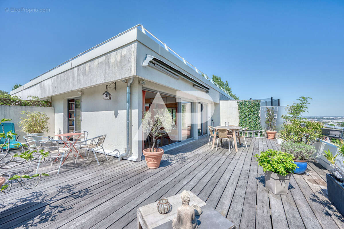 Appartement à RUEIL-MALMAISON