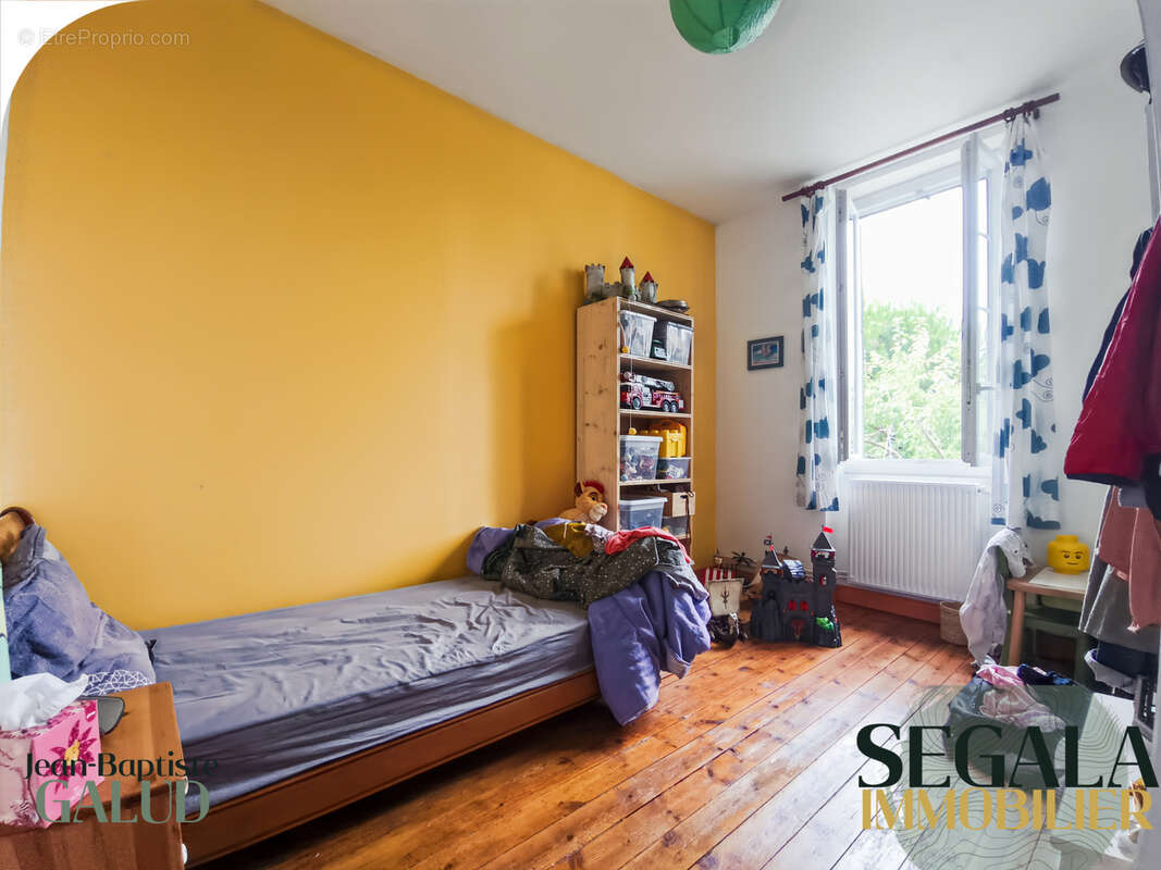 Maison à SAINTE-GEMME