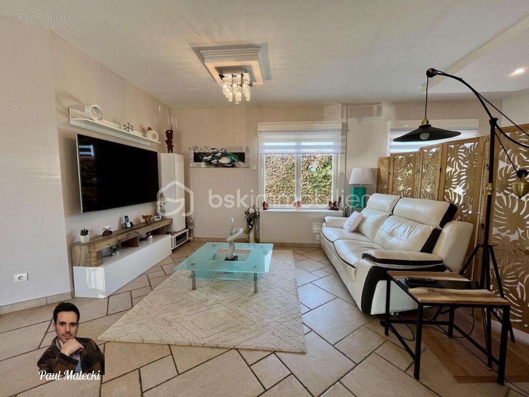 Maison à LA TOUR-DU-PIN