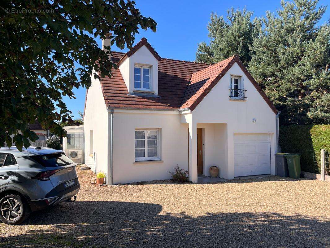 Maison à SAINT-DENIS-EN-VAL