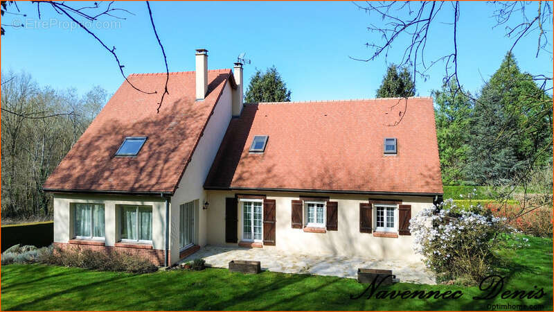 Maison à LA SAUSSAYE