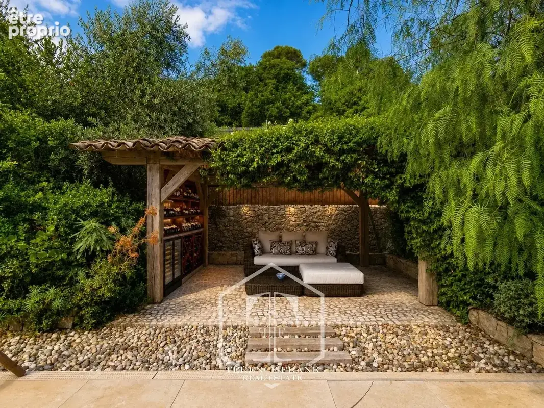 Villa de caractère – Plus de 240 m² – 5 chambres – Piscine – Jardin - photo 42