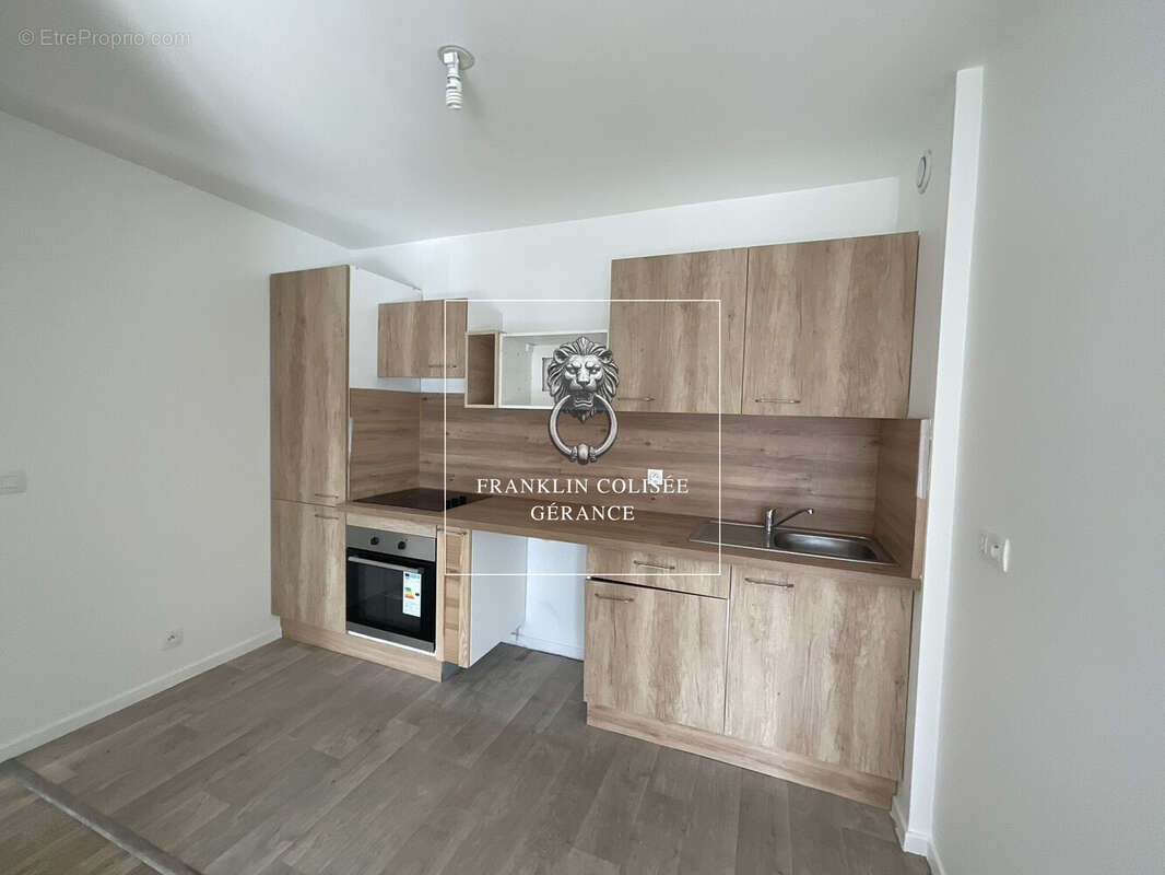 Appartement à LE BLANC-MESNIL