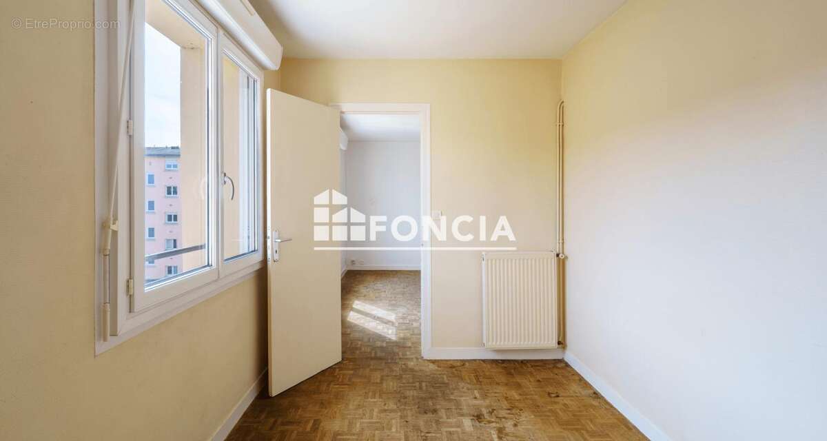 Grand Appartement - 4 chambres - centre ville à pied - photo 5