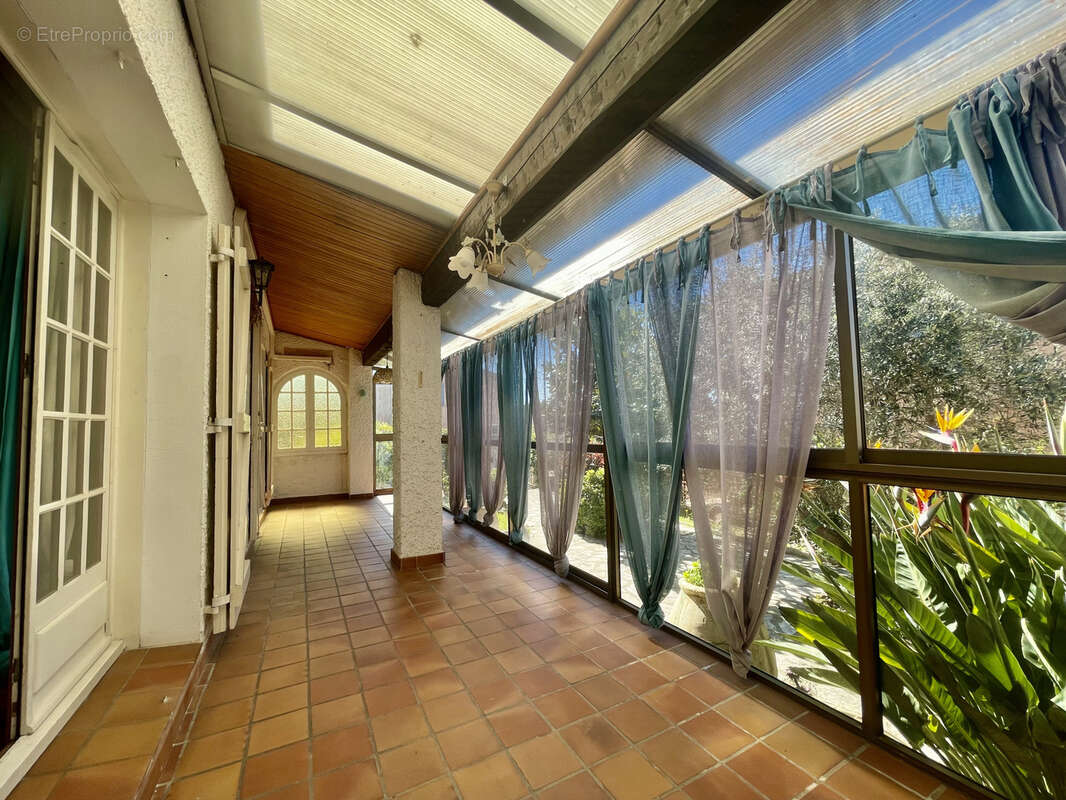 Maison à SIX-FOURS-LES-PLAGES