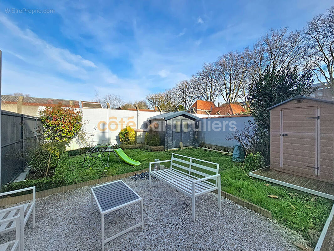 Maison à ARMENTIERES