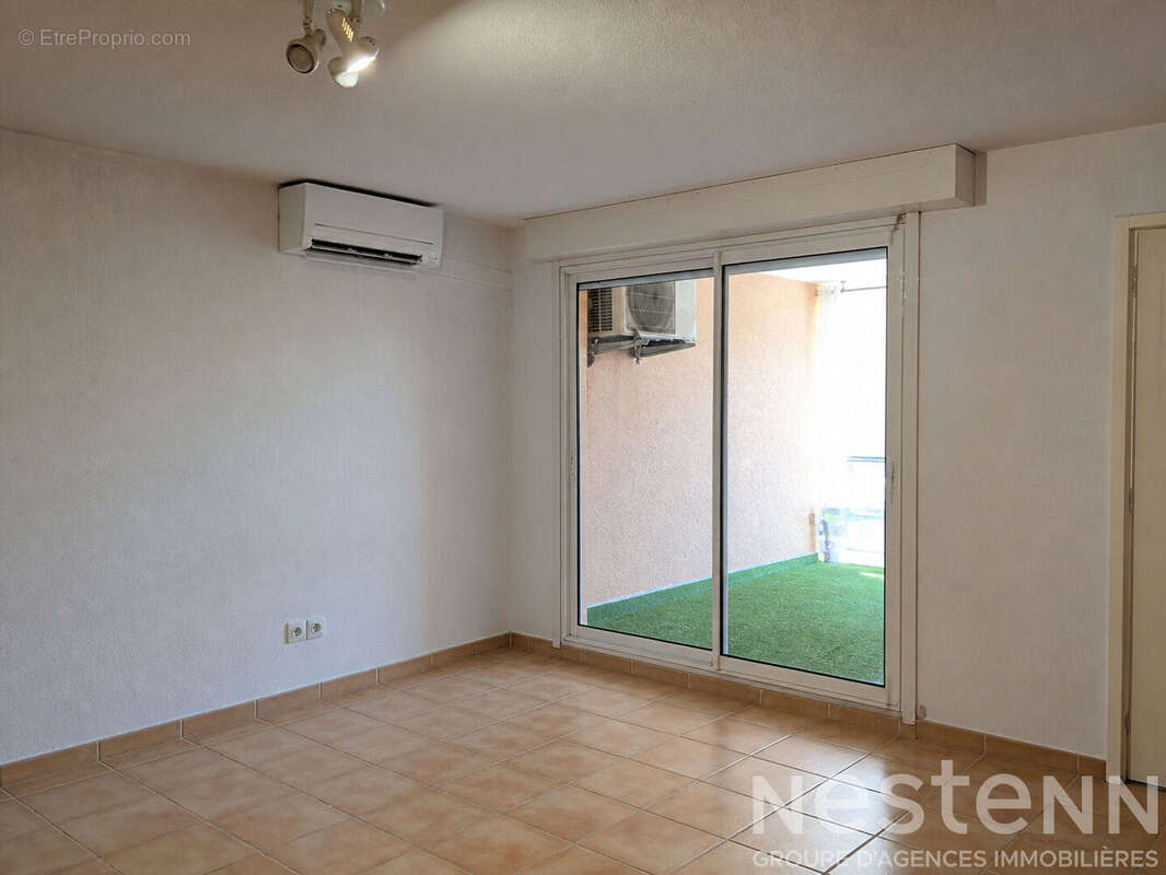 Exclusivité à Bormes-les-Mimosas : Superbe appartement 2 pièces avec terrasse et garage - photo 3