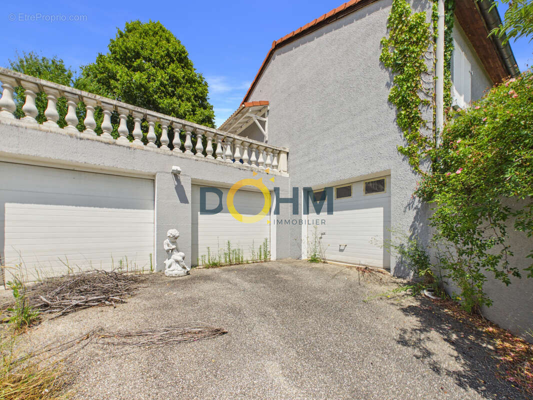Maison à LA FOUILLOUSE