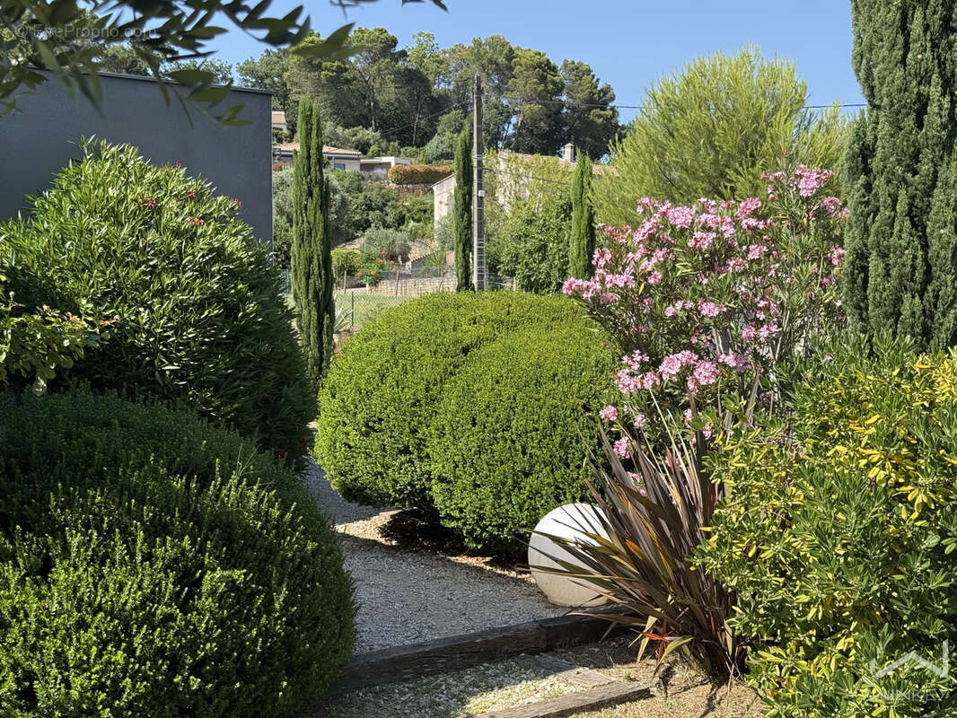 Maison à PONT-SAINT-ESPRIT