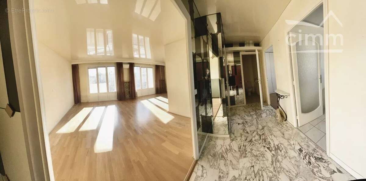 - t3 - 70 m² - proche montchat - - photo 2