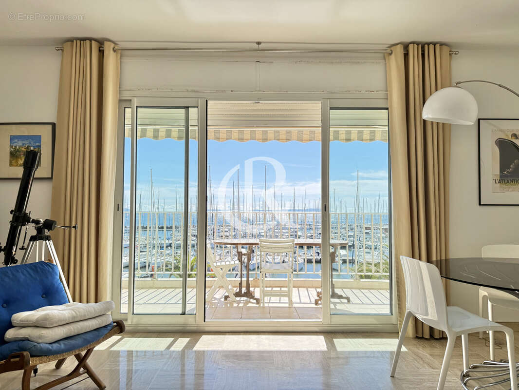 Appartement à HYERES