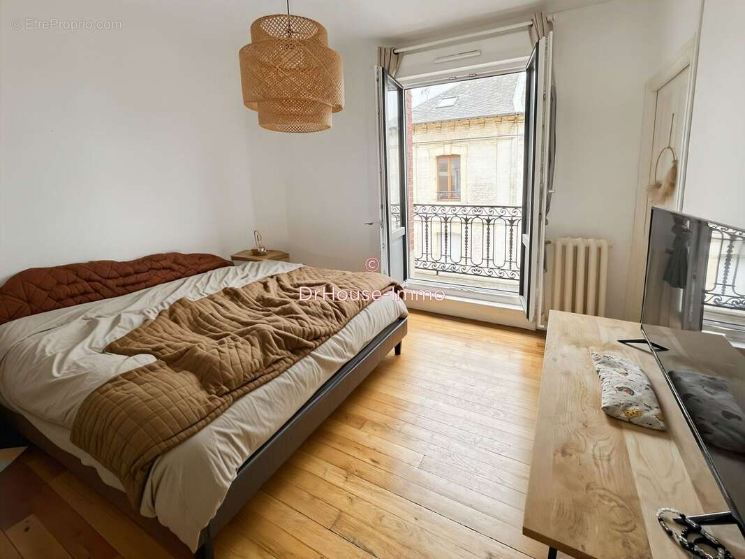 Maison à CHAUNY