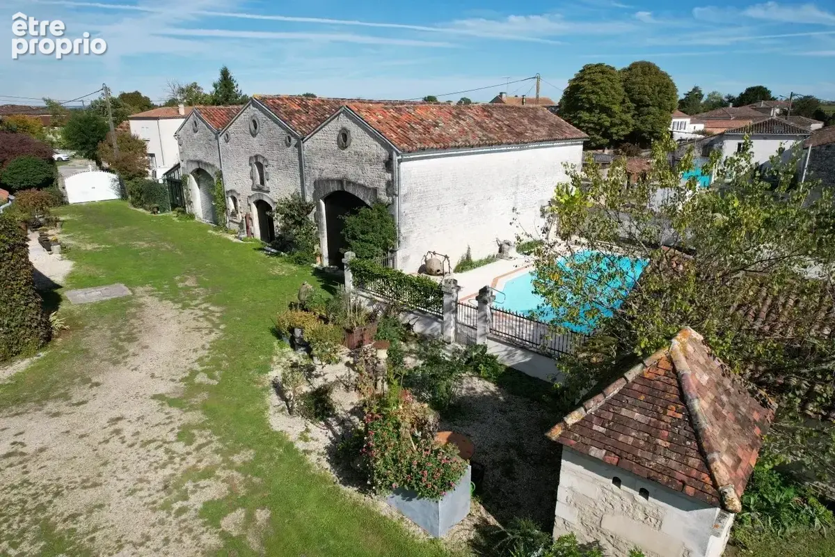 Très belle propriété charentaise à proximité de Cognac et Angoulême - photo 34