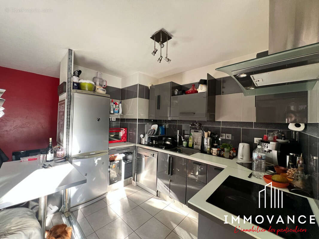 Appartement à LE CRES