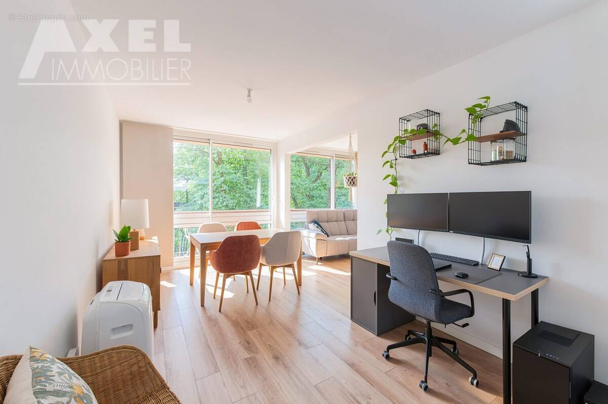 Appartement à FONTENAY-LE-FLEURY