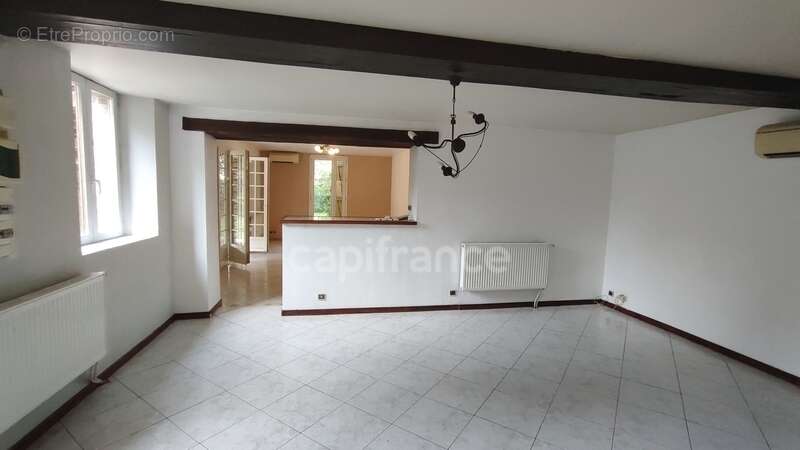 Maison à FOUCHEROLLES