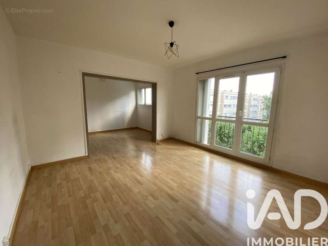 Photo 2 - Appartement à YERRES