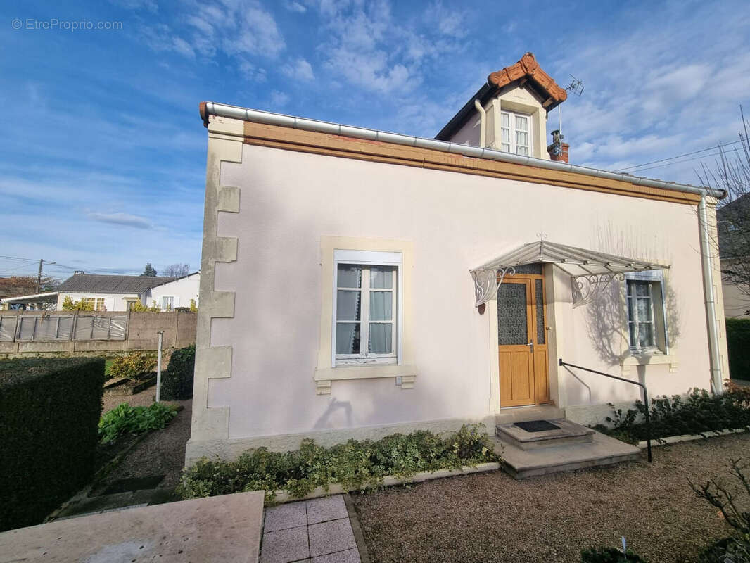 Photo 2 - Maison à GUEUGNON