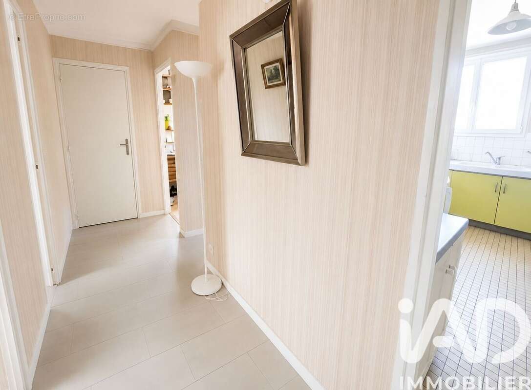 Photo 7 - Appartement à SARCELLES