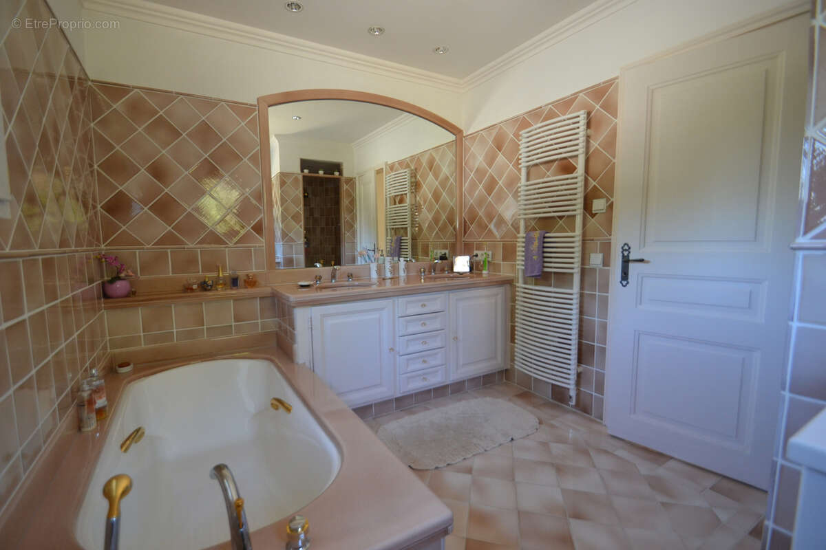 Maison à BIOT