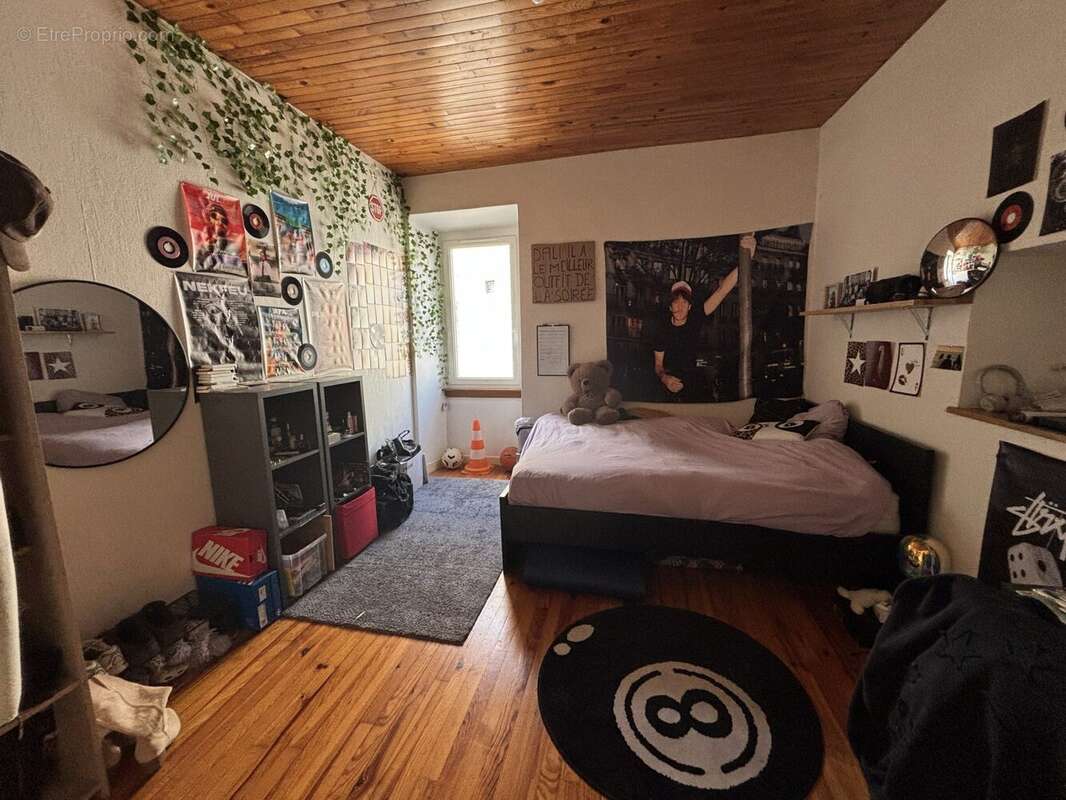 Appartement à POYOLS