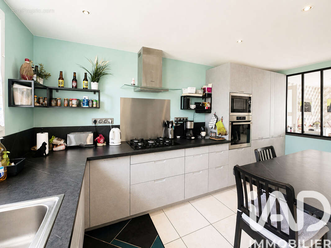 Maison 206 m² à Saint-Vincent-Sur-Graon  - photo 3