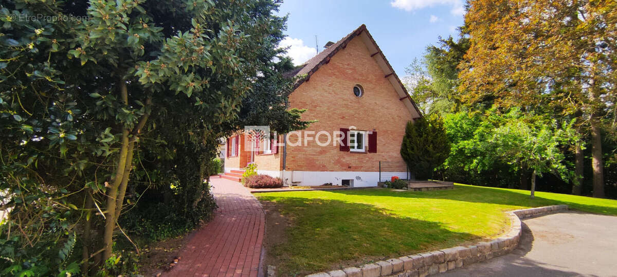 Maison Hesdin 6 pièce(s) 140 m2 - photo 3