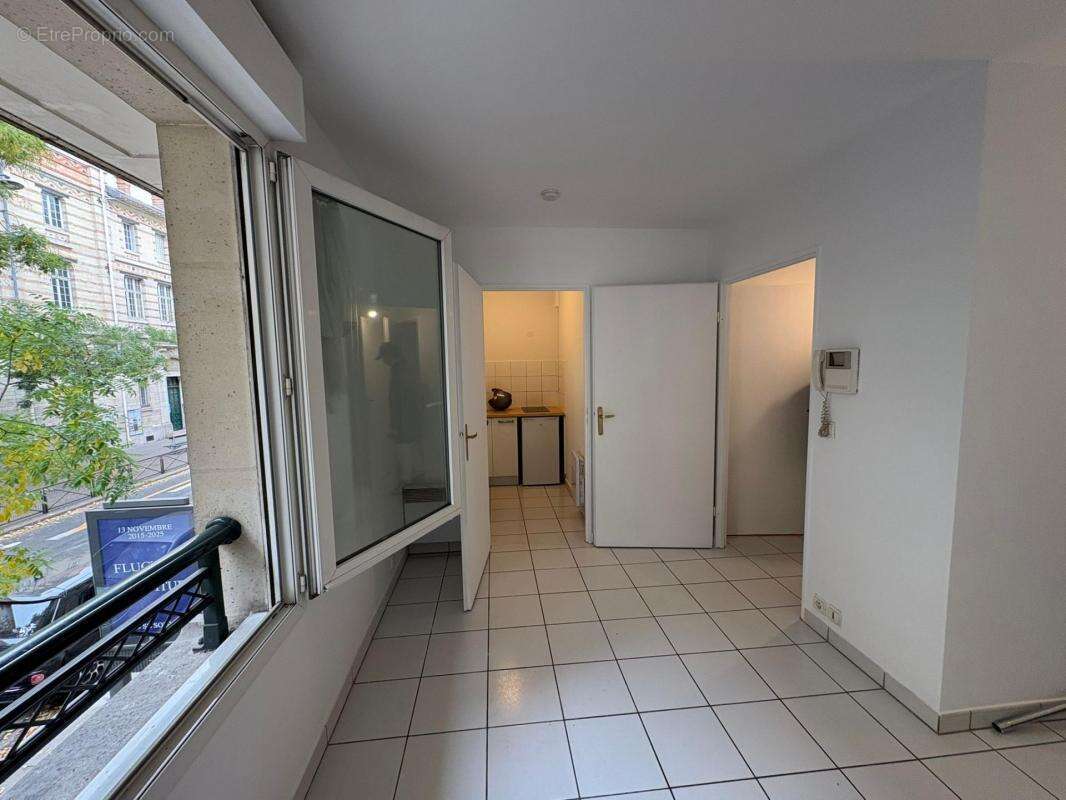 Appartement à PARIS-12E