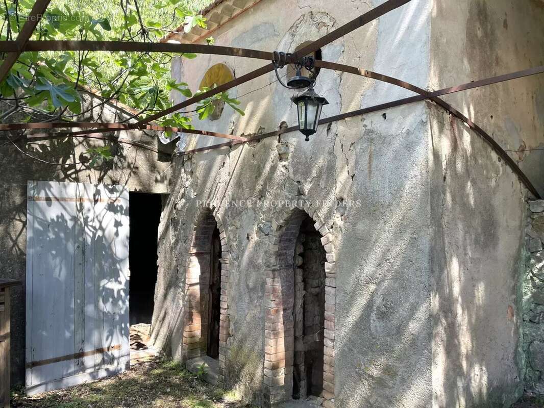 Maison à LORGUES