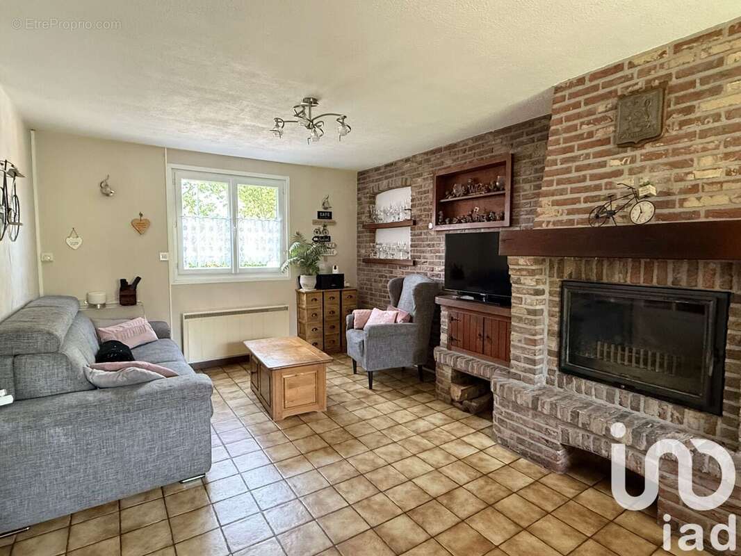 Photo 3 - Maison à NEUVILLE-EN-FERRAIN