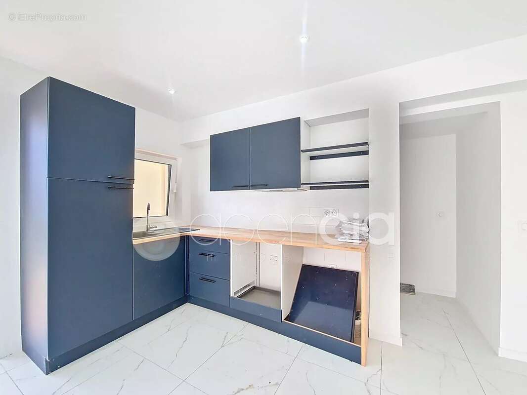 Appartement à VALBONNE