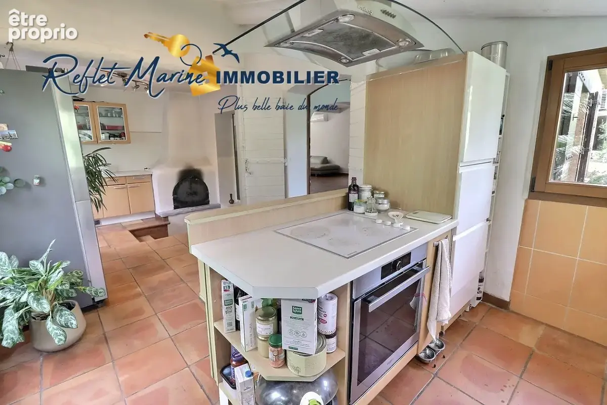 À  LA CIOTAT, charmante Villa T5 de 145 m2 avec studio indépendant et piscine - photo 3