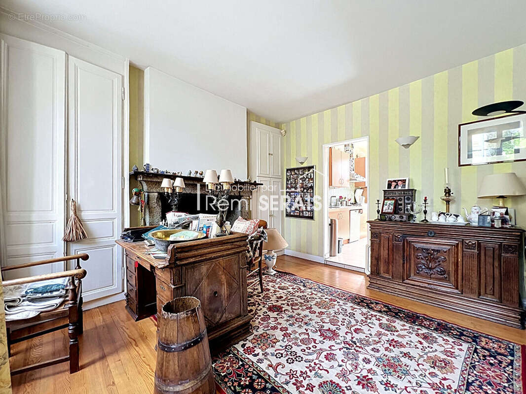 Maison à CONDE-SUR-NOIREAU