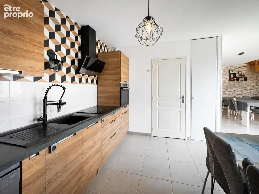 Maison pmr de 5 pièces de 96 m² à Trélazé - photo 5