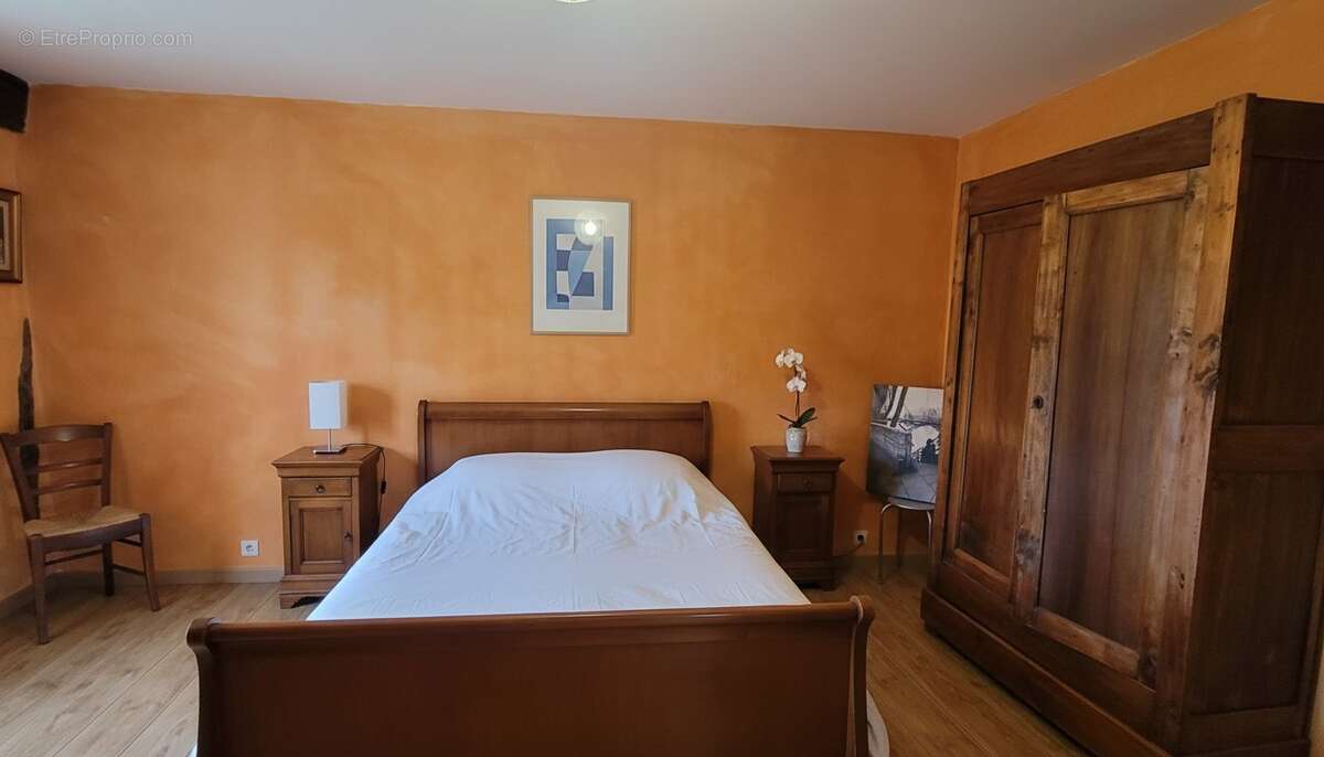 Bar - Restaurant avec logements - Emplacement central - Castelsagrat (82) - photo 14