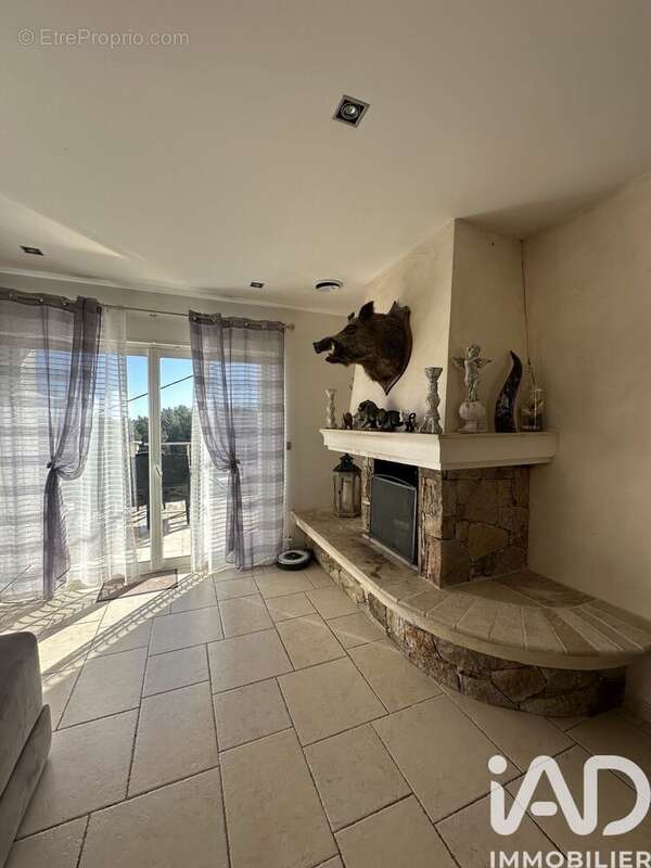 Photo 4 - Maison à LE CANNET-DES-MAURES