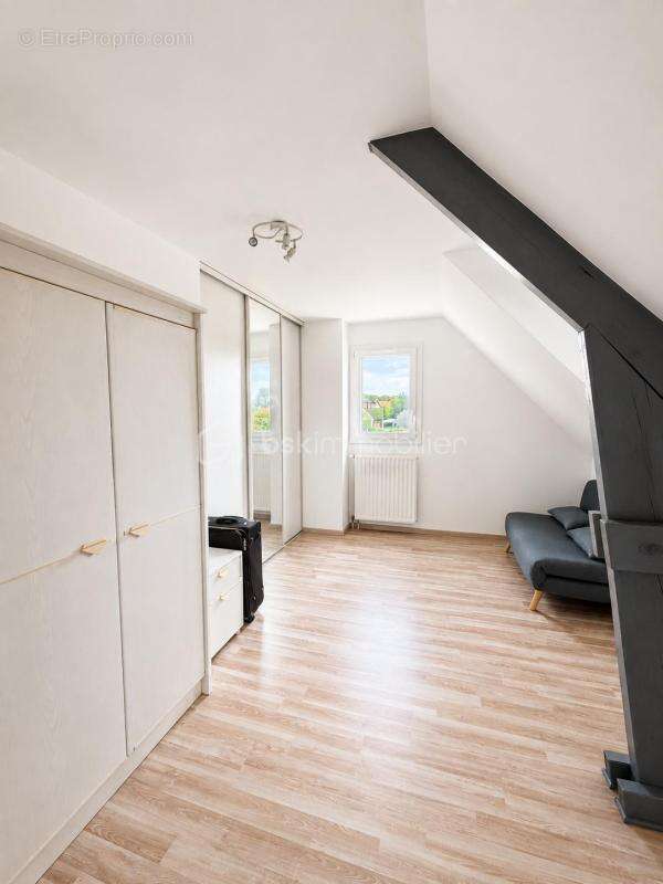 Maison 153 m² Bazincourt-sur-Epte - Grand salon lumineux et 5 chambres - photo 16