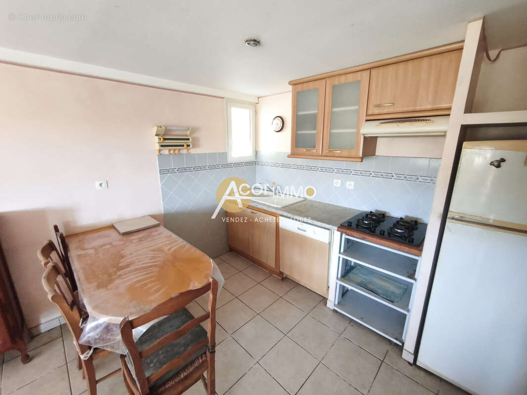 Maison familiale avec deux logements   Vue dégagée   Terrain de 940 m2 - Garage - photo 24