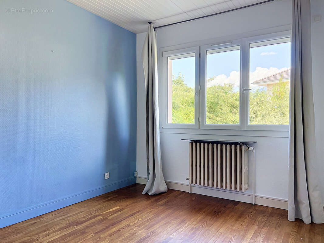 Appartement à AIX-LES-BAINS