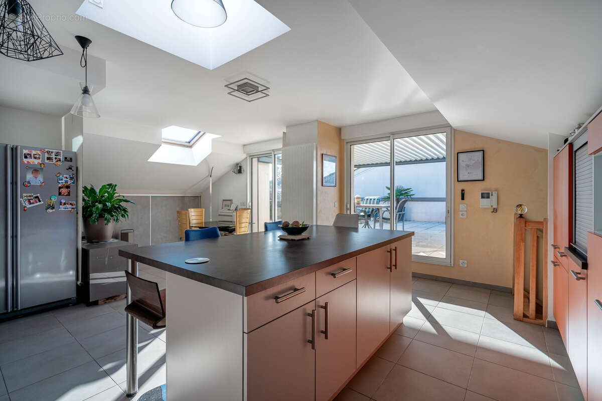 Appartement à TASSIN-LA-DEMI-LUNE