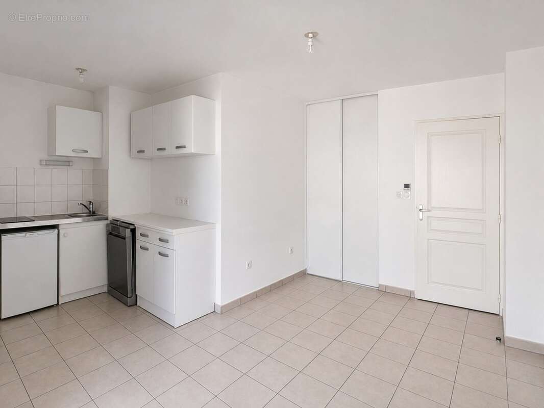 Appartement T2 en hyper centre au sein d'une résidence récente avec ascenseur et parking au calme sur cour intérieure - photo 5