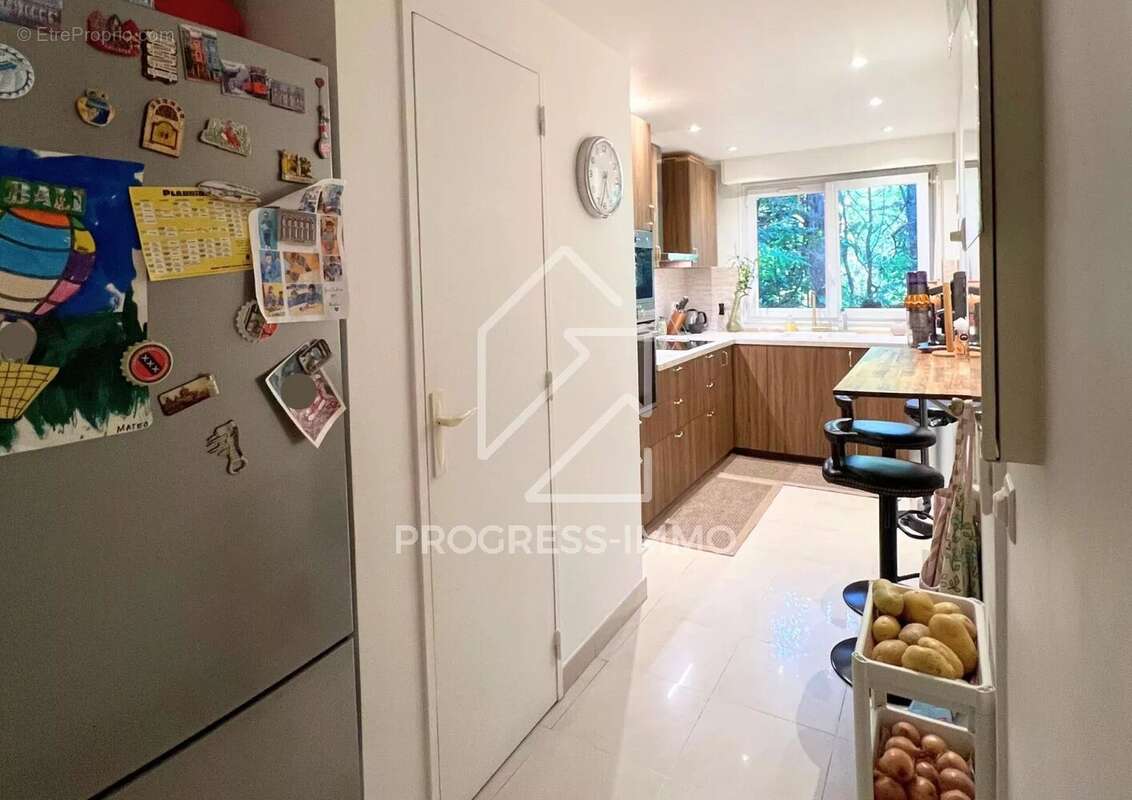 Appartement à CHENNEVIERES-SUR-MARNE