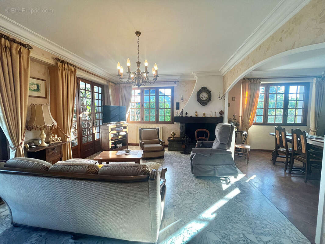 Maison à BENEJACQ