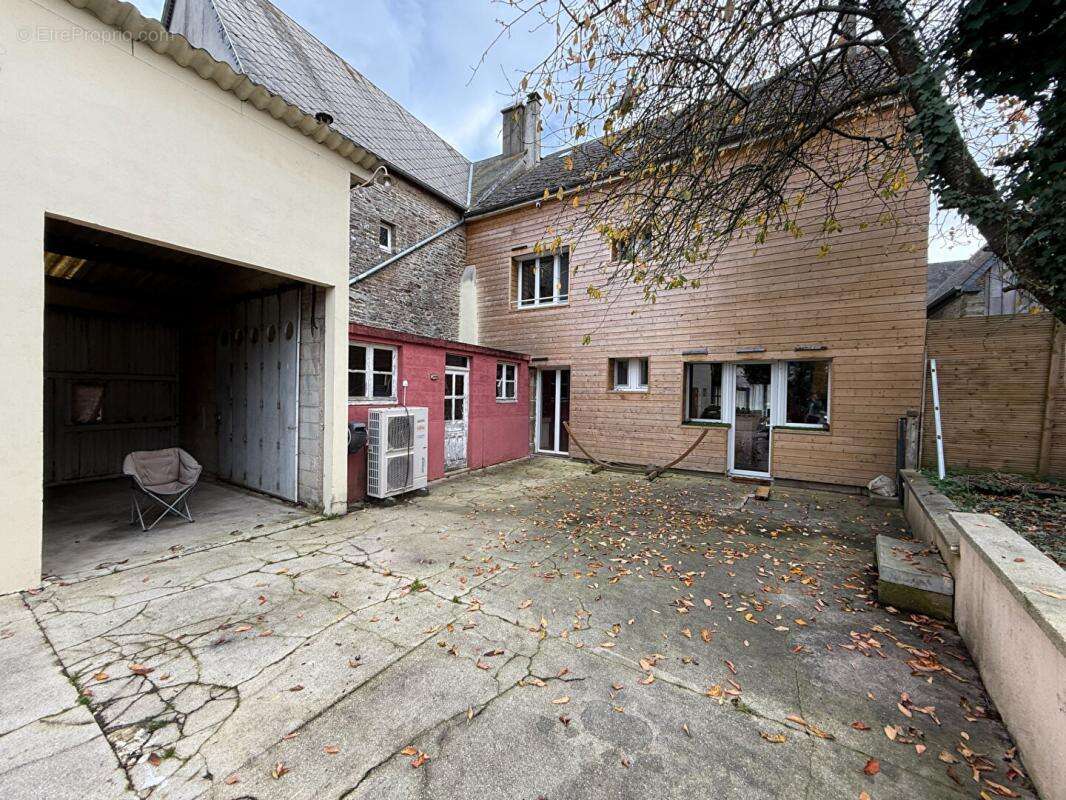 Maison à MORTAIN