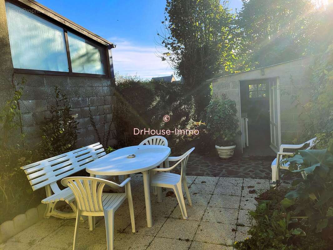 Maison à LE VIVIER-SUR-MER