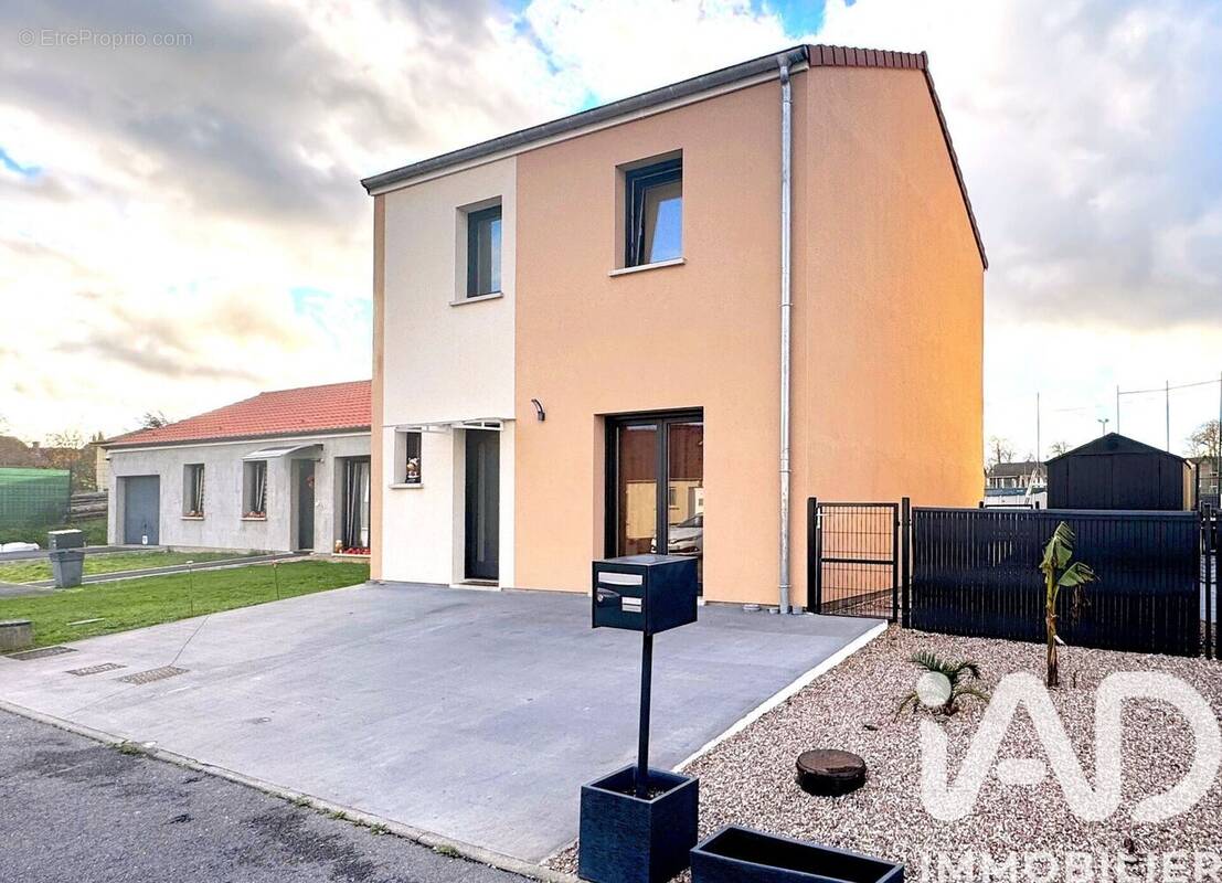 Photo 1 - Maison à JARNY